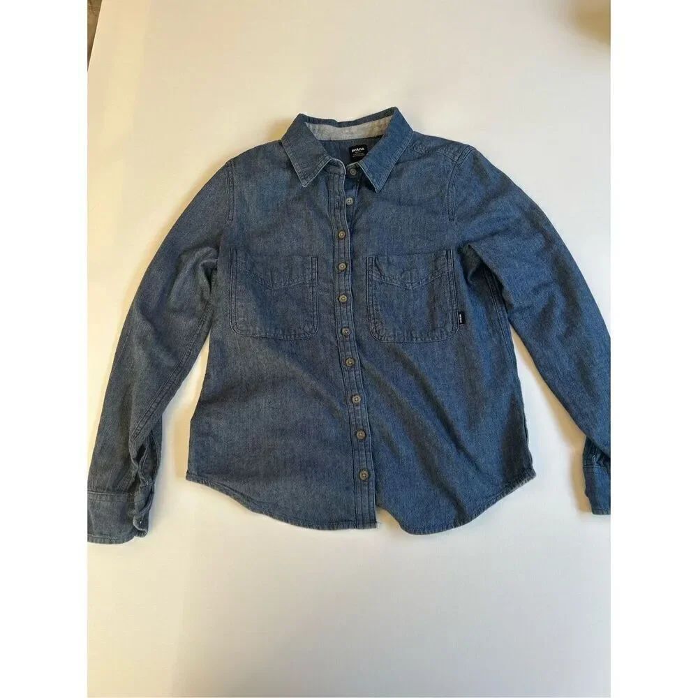 Prana Polished Blue Chambray Button Down Shirt Blouse Chest Pocket